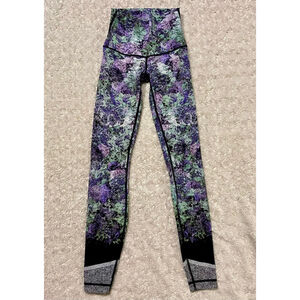 Lululemon Wunder Under Hi-Rise Tight, Size 4, 28” Inseam, EUC